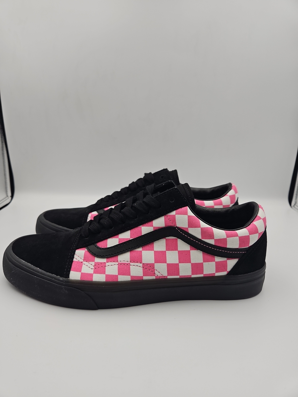 Vans Old Skool Checkerboard Sneakers - Pink & Black